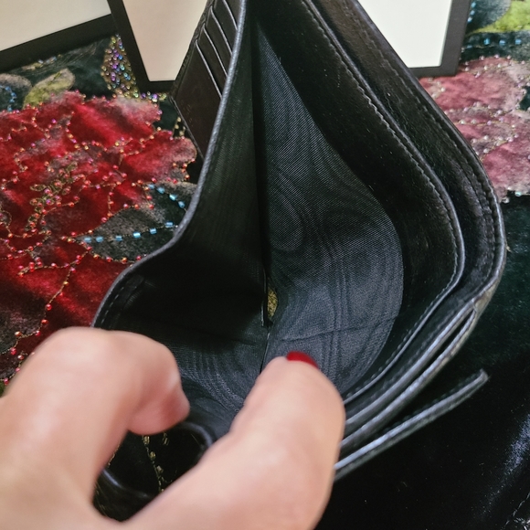 Gucci Wallet - Picture 14 of 16